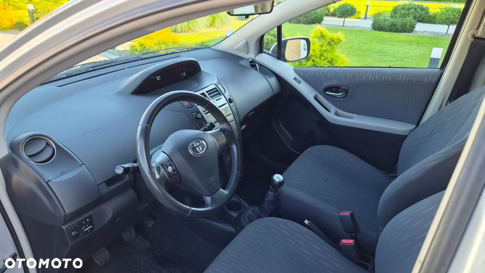 Toyota Yaris 1.33 Sol - 15