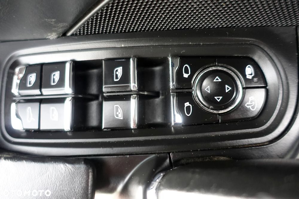 Porsche Cayenne S - 27