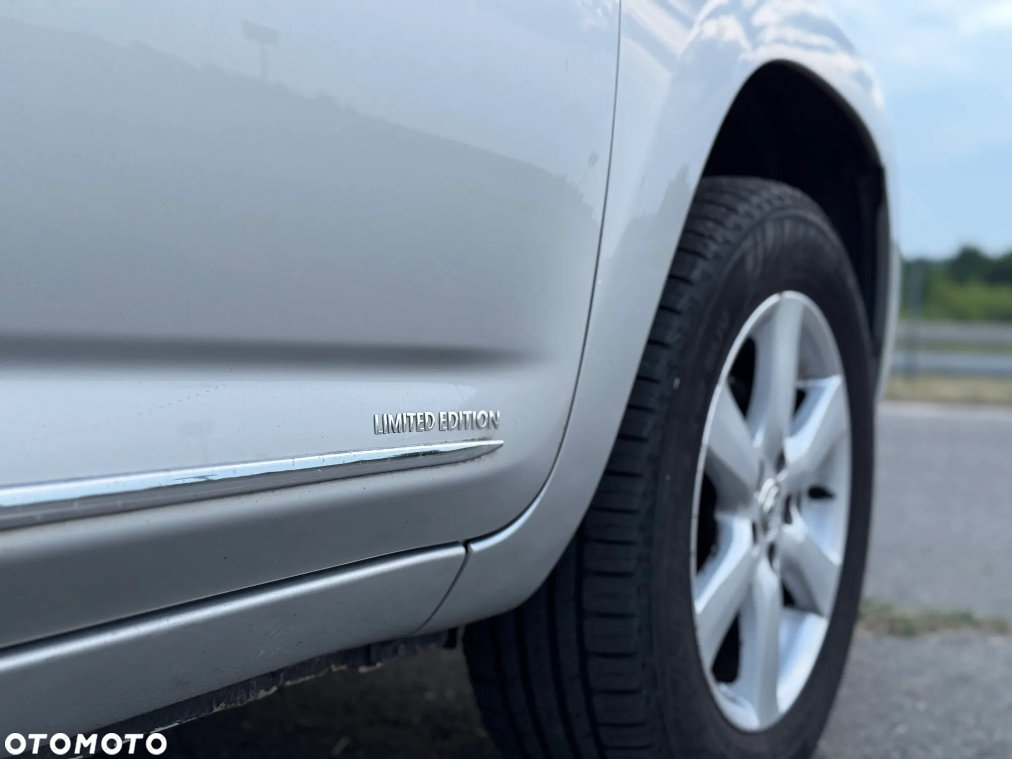 Toyota RAV4 - 5