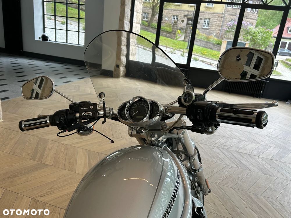 Harley-Davidson V-Rod Street Rod - 9