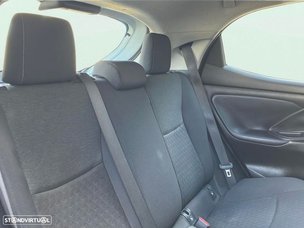 Toyota Yaris - 16
