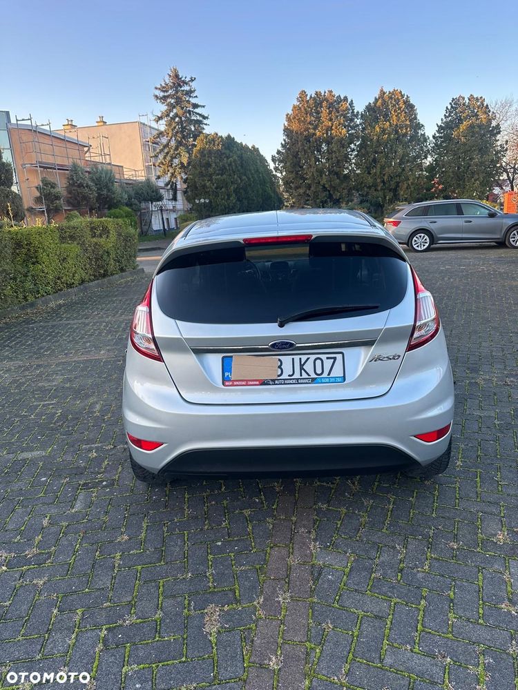 Ford Fiesta 1.5 TDCi Titanium - 12