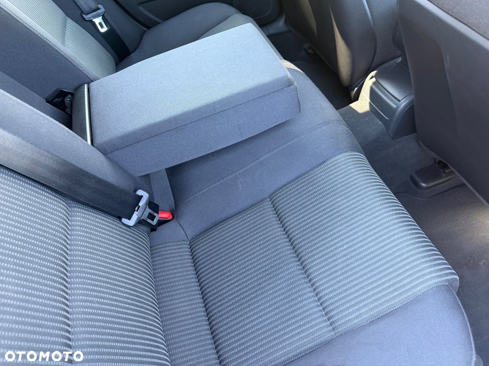Audi A4 Avant 1.8T - 32