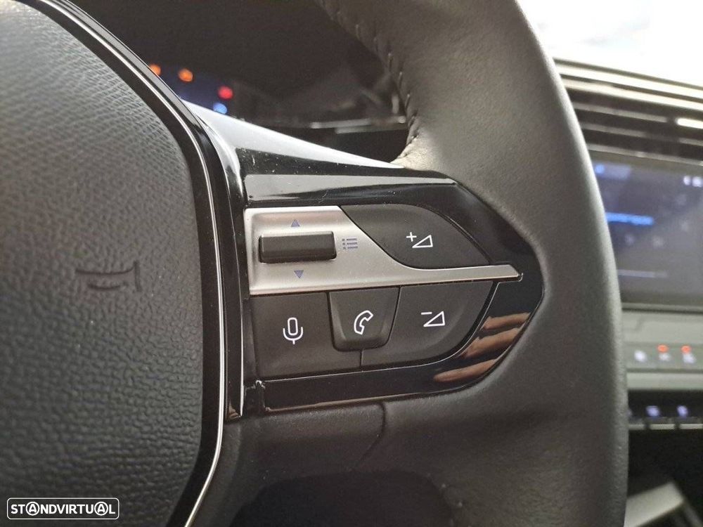 Peugeot 308 1.2 Hybrid Style e-DCS6 - 17