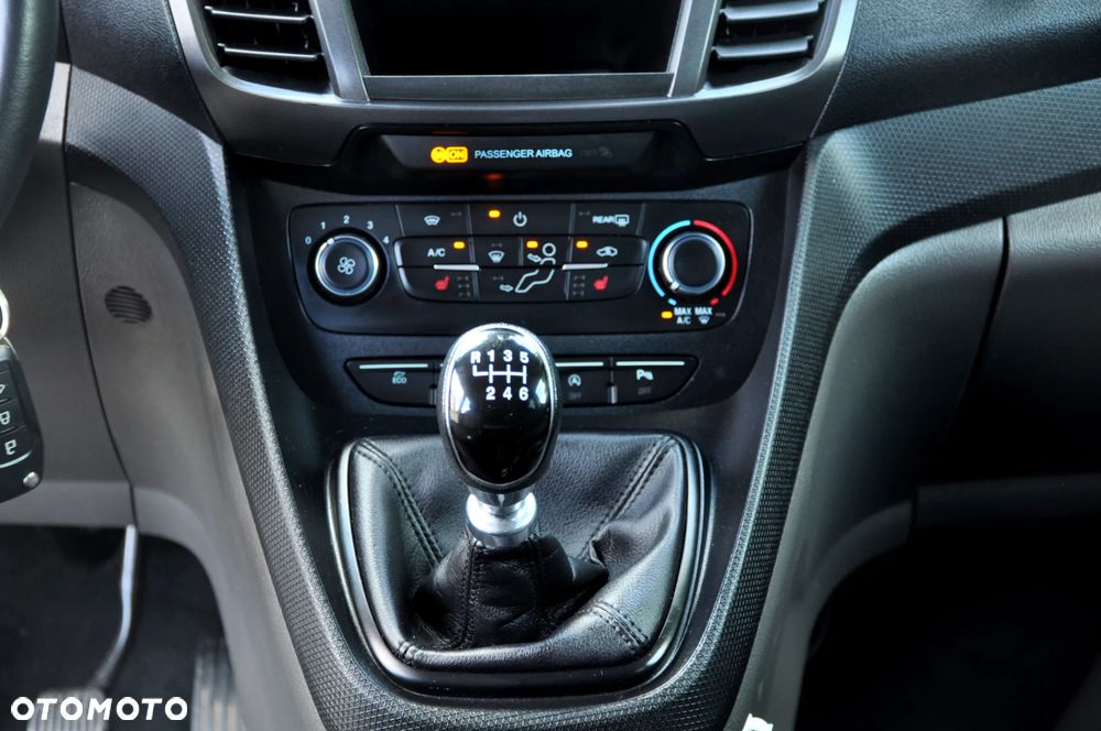 Ford Tourneo Connect 1.5 EcoBlue Titanium - 38