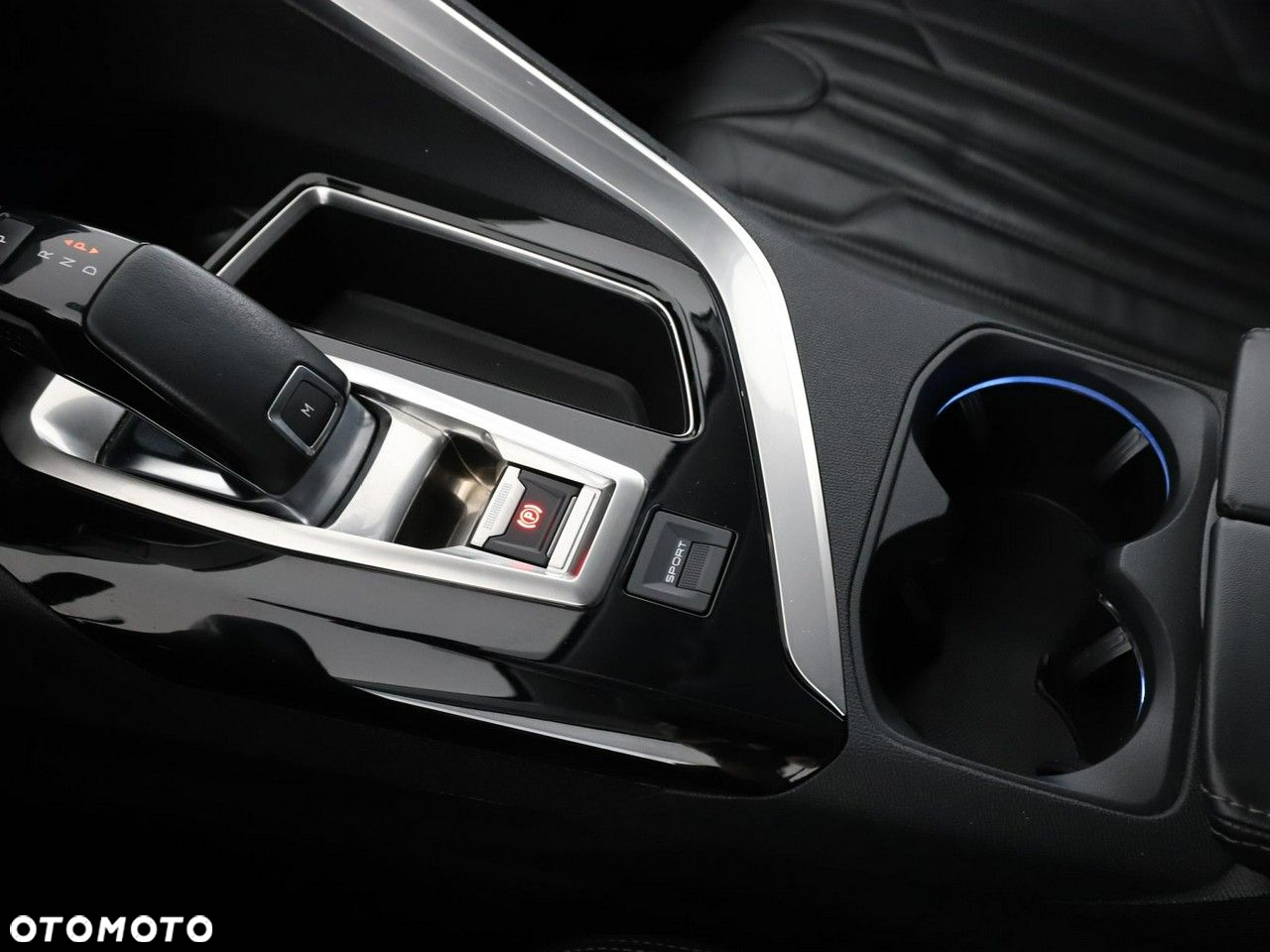 Peugeot 3008 1.2 PureTech Allure S&S EAT6 - 31