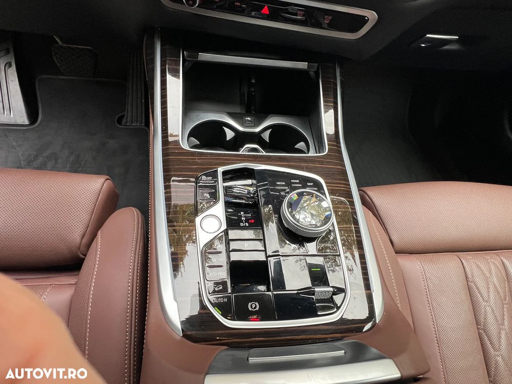 BMW X7 xDrive40i AT MHEV - 12