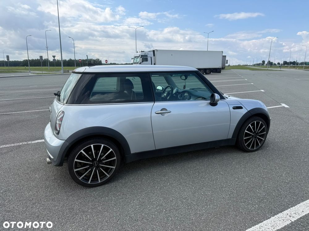 MINI Cooper Standard - 6
