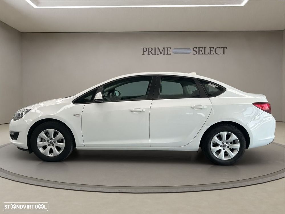 Opel Astra Sports Tourer - 8