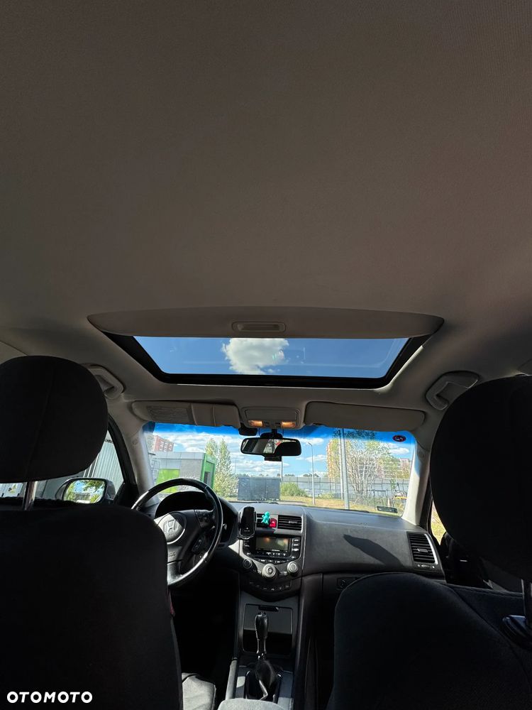 Honda Accord 2.0 Executive - 11
