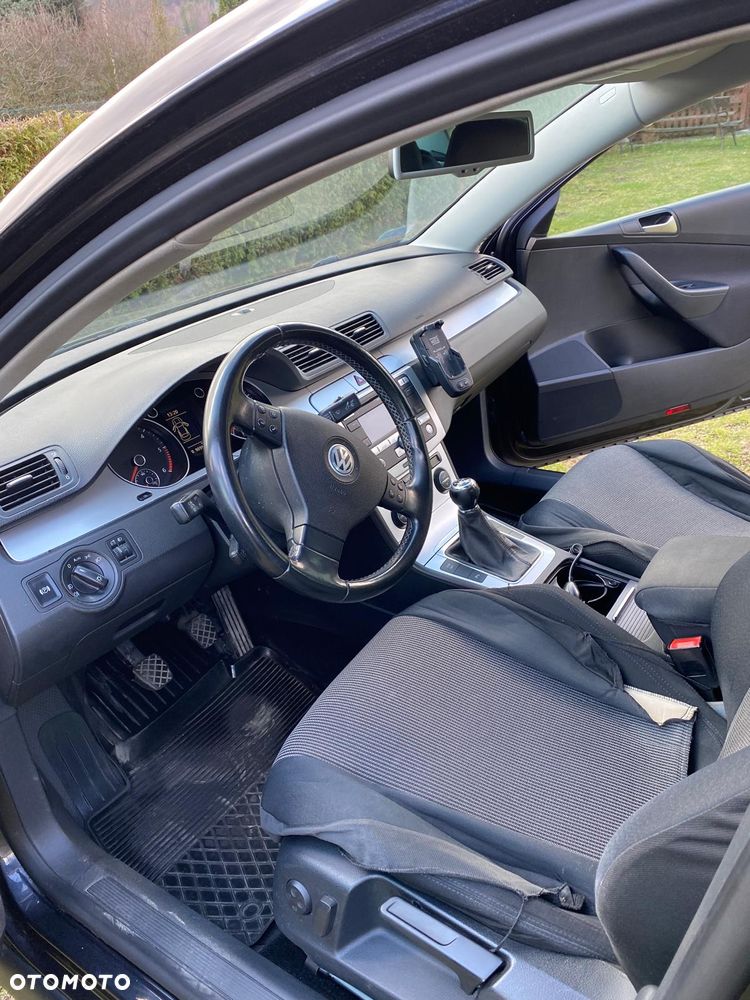 Volkswagen Passat 2.0 TDI DPF 4Motion Sportline - 6