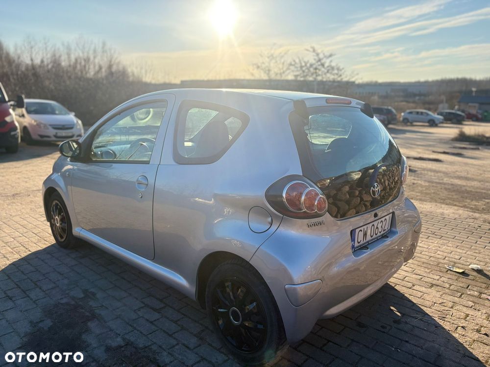 Toyota Aygo City - 6