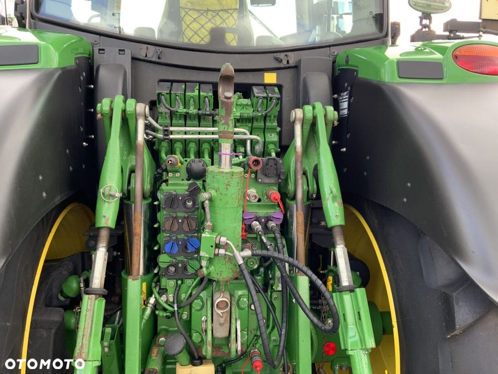 John Deere 6215R - 5