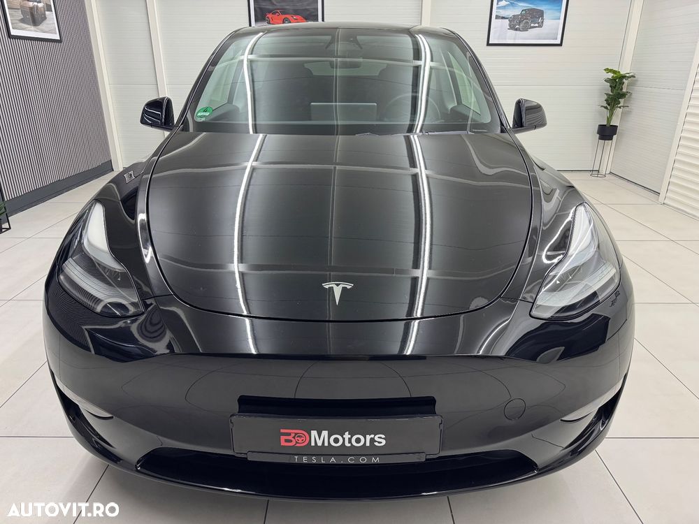 Tesla Model Y Long Range Dual Motor AWD - 26