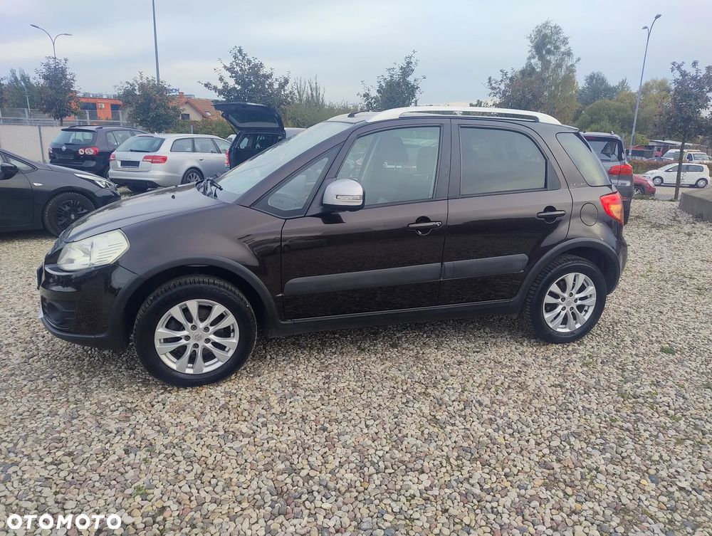 Suzuki SX4 - 4