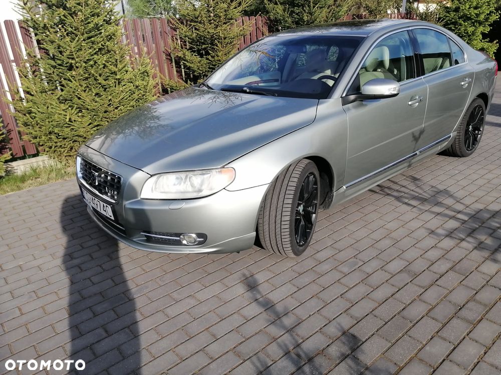 Volvo S80 4.4 V8 AWD R-Design Momentum - 38