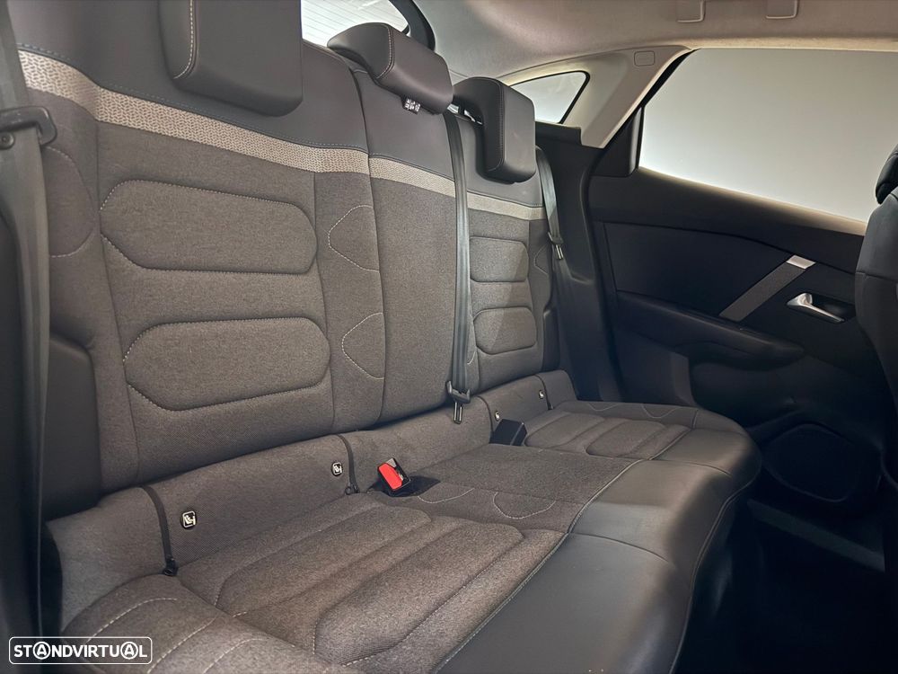 Citroën C4 1.2 PureTech Plus EAT8 - 14