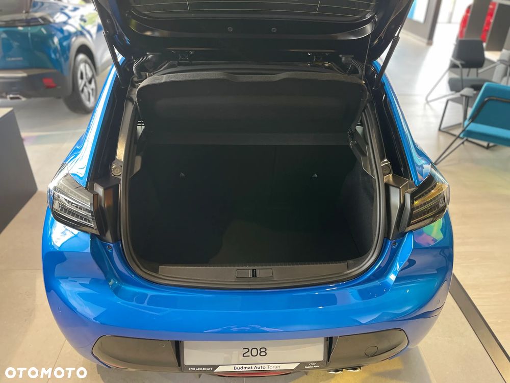Peugeot 208 1.2 mHEV GT - 24
