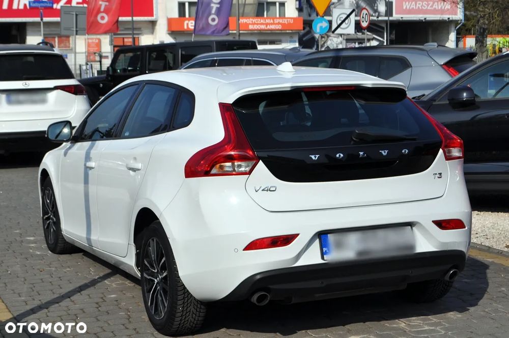 Volvo V40 T3 Drive-E Dynamic Edition - 16