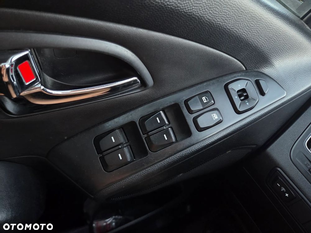 Hyundai ix35 1.7 CRDi Premium 2WD - 12