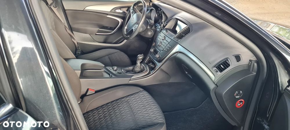 Opel Insignia 2.0 CDTI - 12