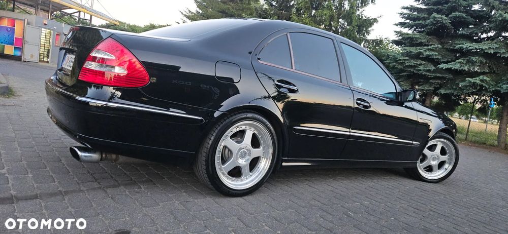 Mercedes-Benz Klasa E - 16