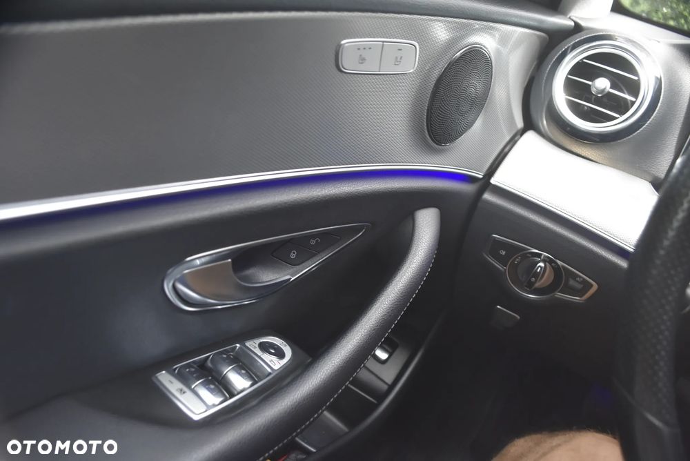 Mercedes-Benz Klasa E 220 d 9G-TRONIC Exclusive - 15