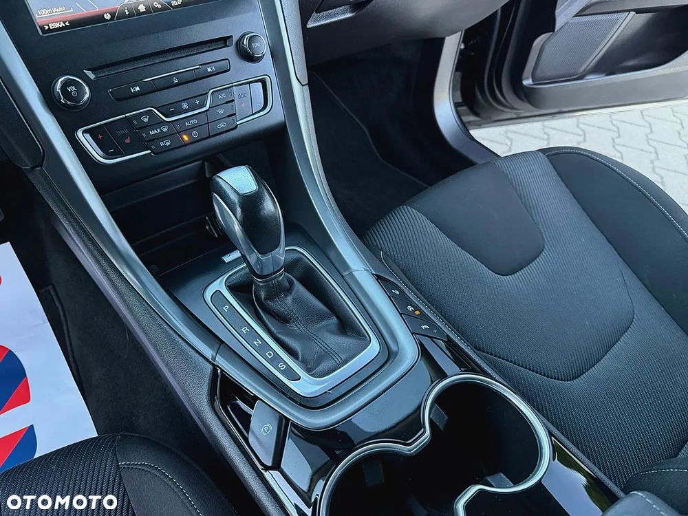Ford Mondeo 2.0 TDCi Titanium PowerShift - 35