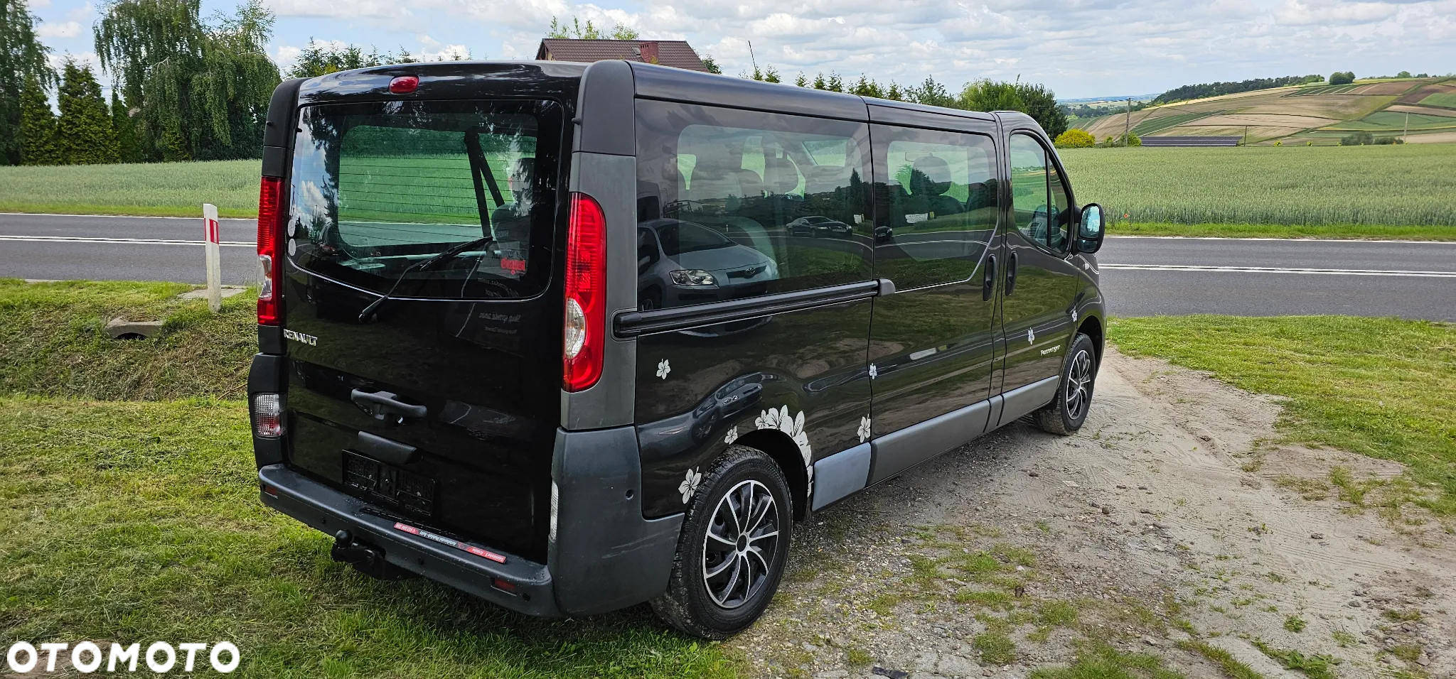 Renault Trafic 2.0 dCi 115 FAP Passenger Black Edition - 8