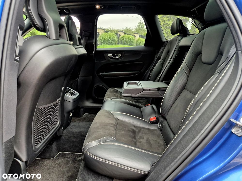 Volvo XC 60 D4 AWD R-Design - 7