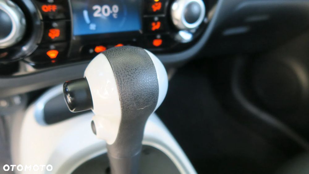 Nissan Juke 1.6 Xtronic Tekna - 25