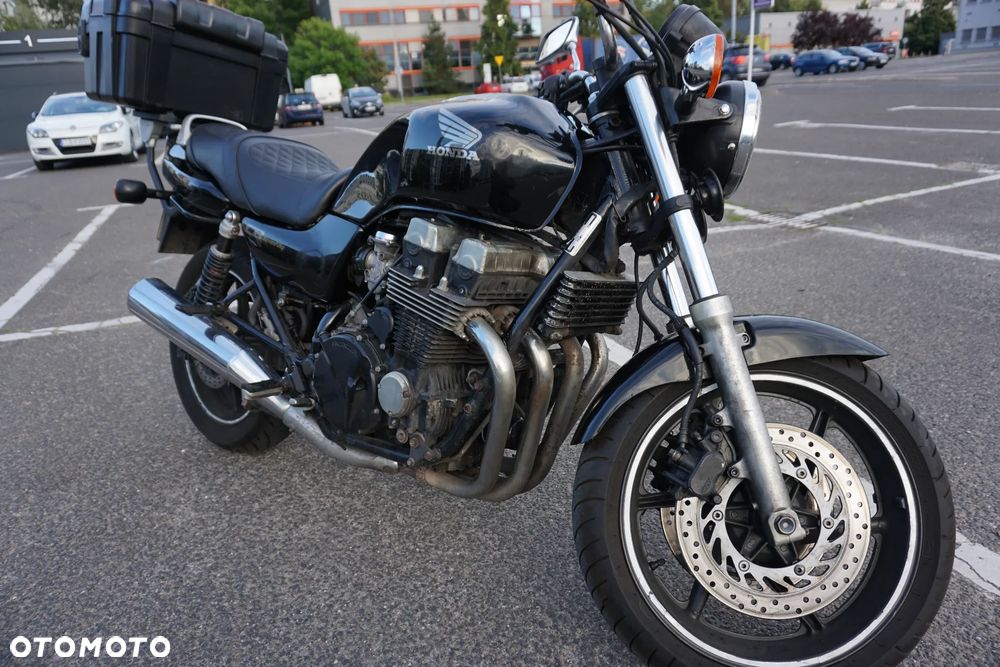 Honda CB - 8