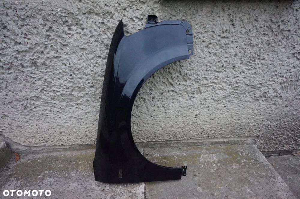 BŁOTNIK PRZEDNI PRAWY AUDI A4 B6 LZ5L 00/04r - 2