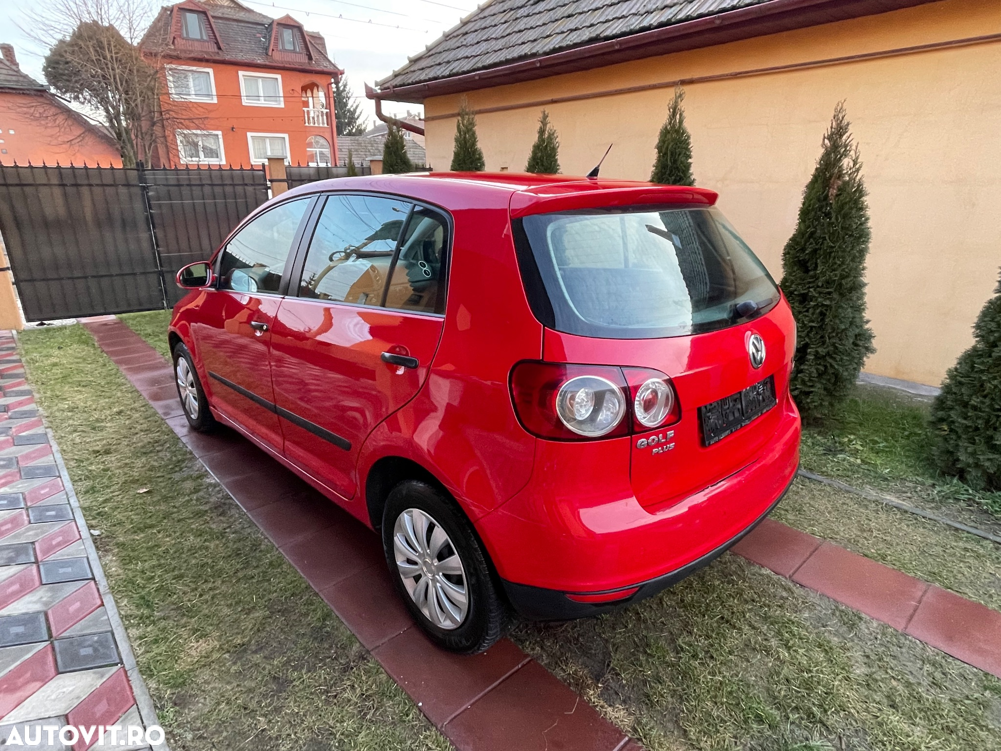 Volkswagen Golf Plus 1.9 TDI Trendline - 26
