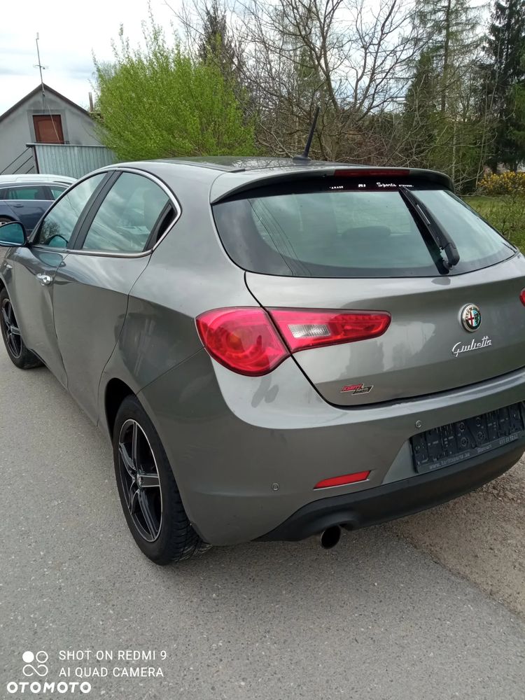 Alfa Romeo Giulietta 1.6 JTDM 16V - 18