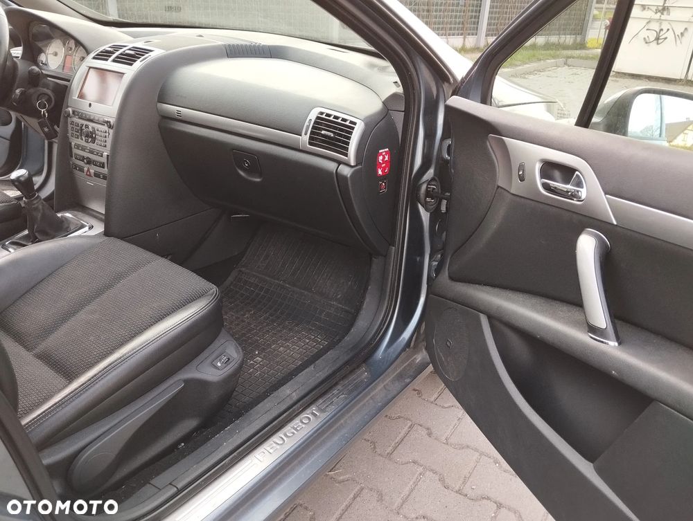 Peugeot 407 2.0 Premium Navtech - 29