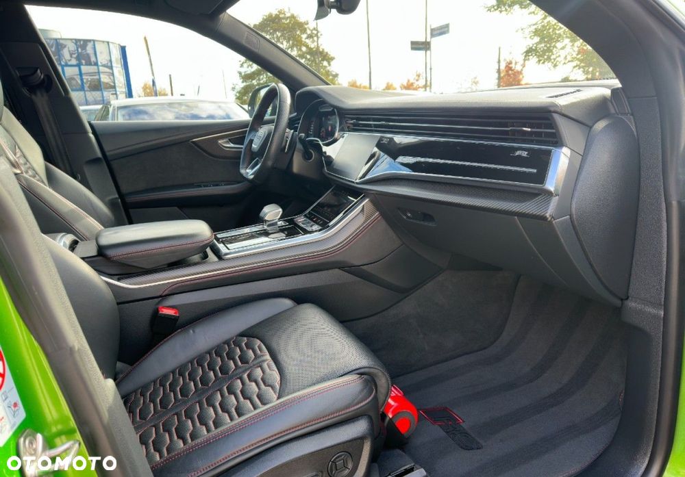 Audi RS Q8 - 25