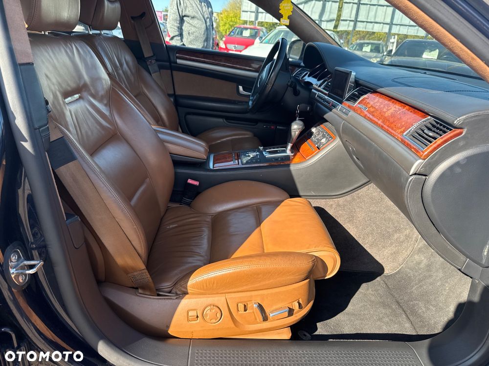 Audi A8 4.2 quattro Langversion - 26