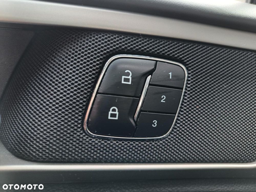 Ford Mondeo Vignale 2.0 TDCi PowerShift - 23