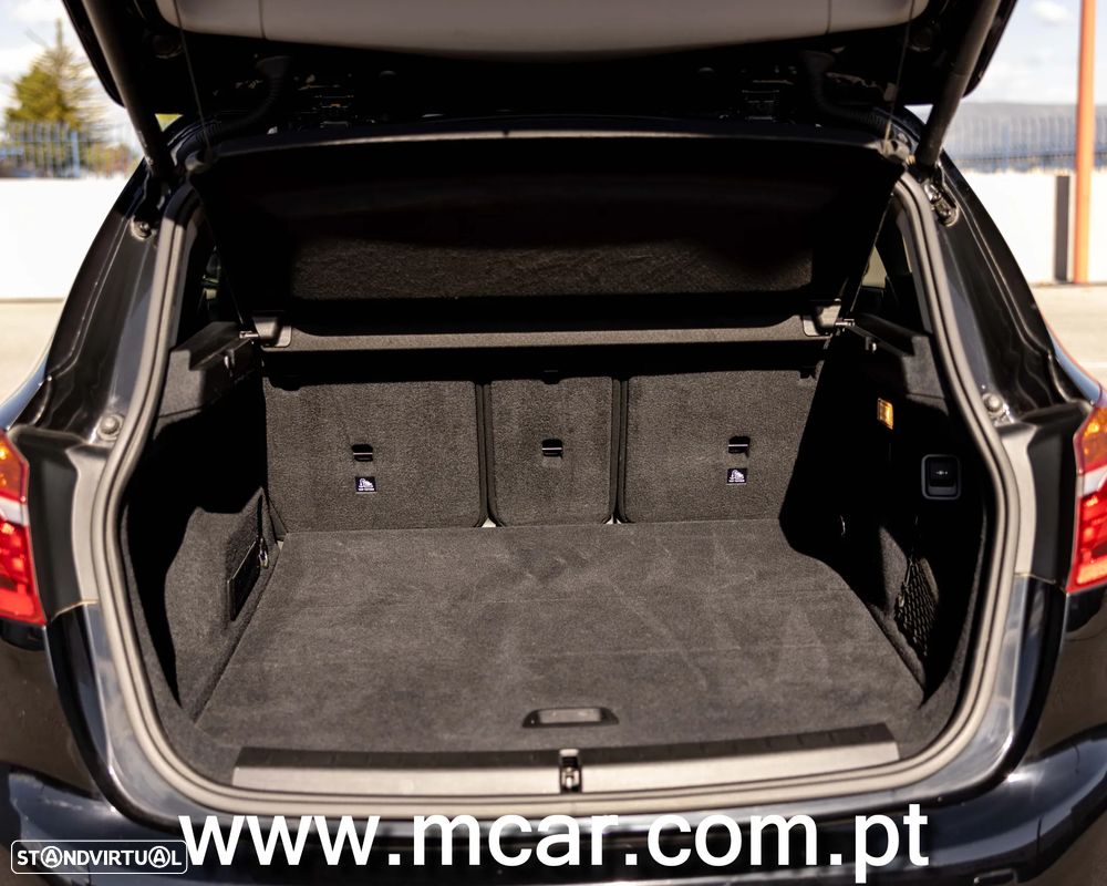 BMW 225xe Active Tourer - 17