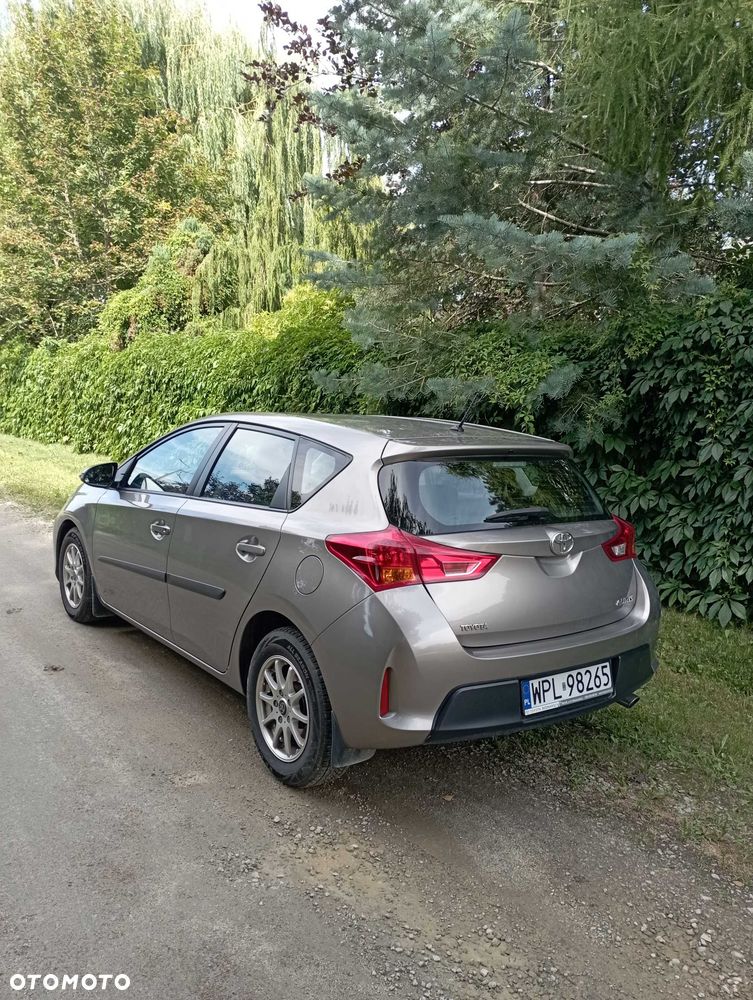 Toyota Auris - 3