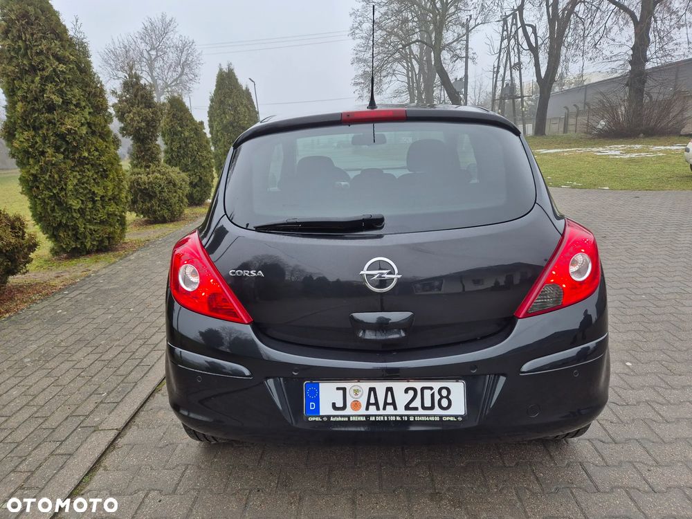Opel Corsa 1.4 16V Active - 10