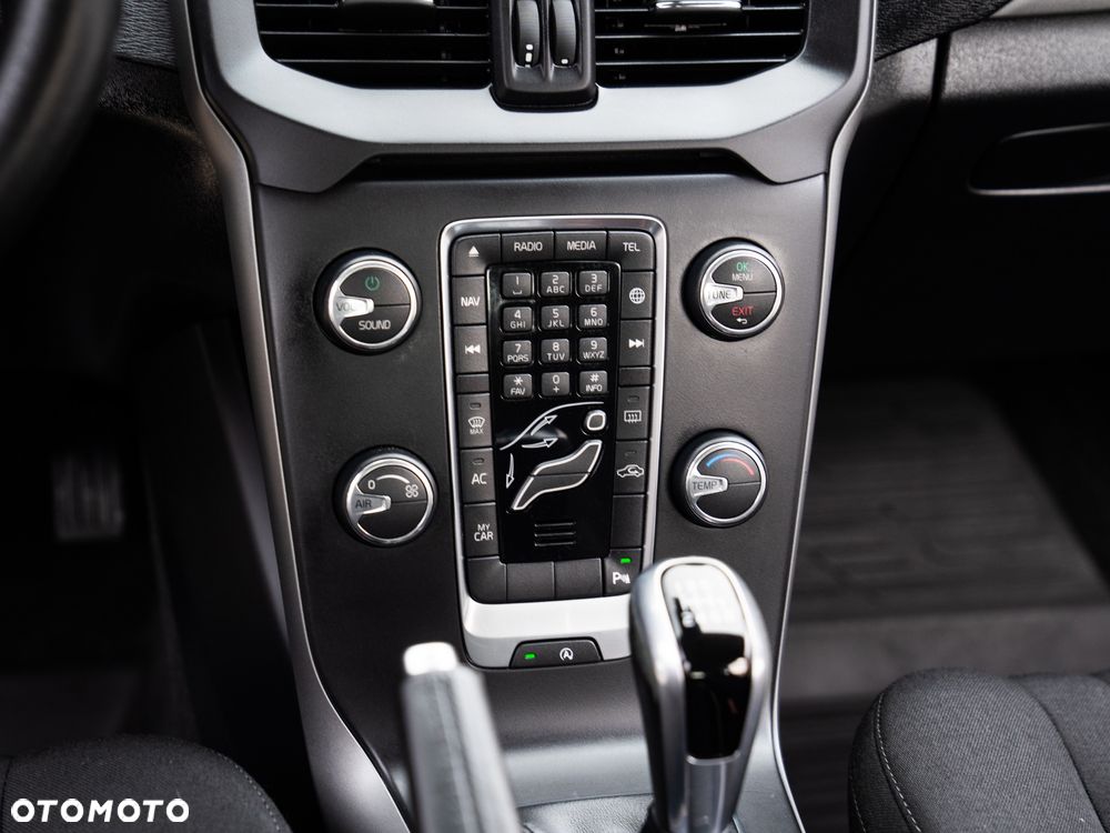 Volvo V40 D2 Kinetic - 25