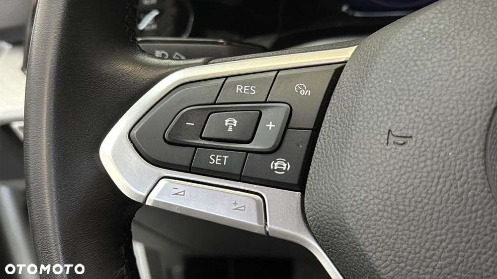Volkswagen Golf 1.5 TSI EVO Life - 24