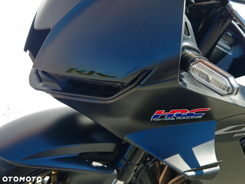 Honda CBR - 25