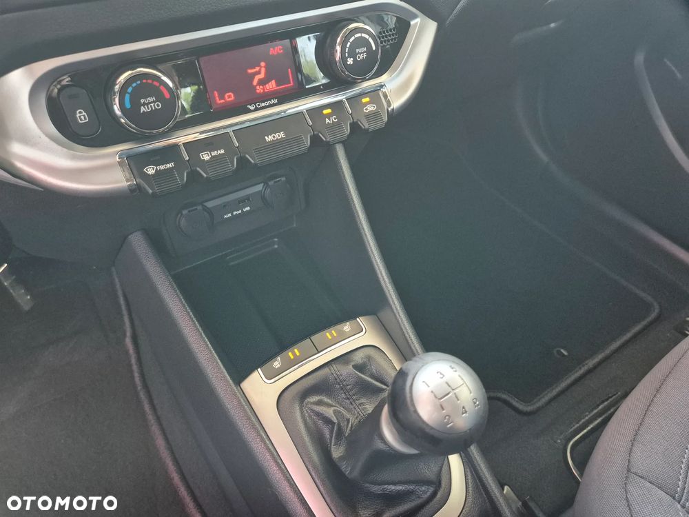 Kia Rio 1.2 Business Line - 38