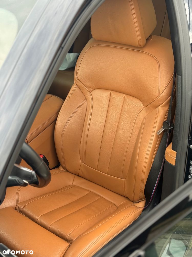 BMW Seria 7 730d xDrive sport - 22