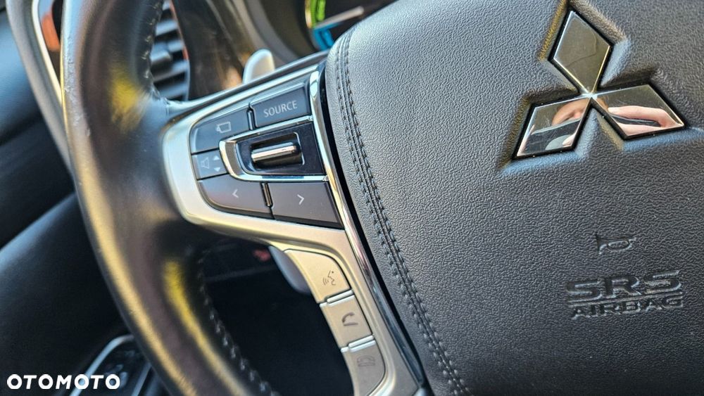 Mitsubishi Outlander - 29