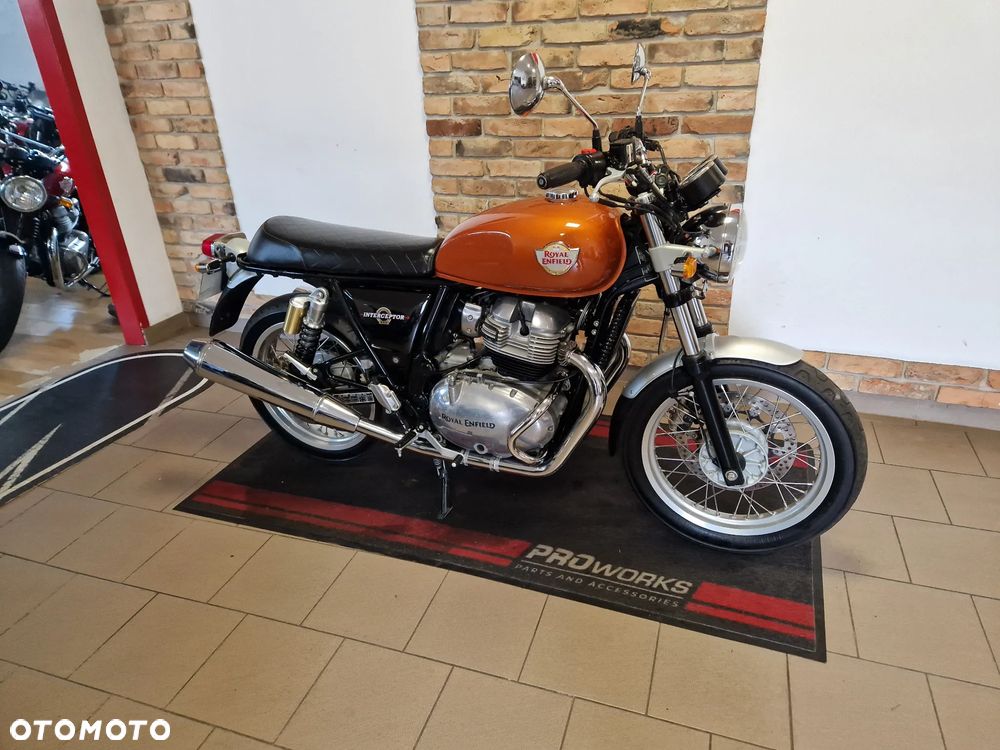 Royal Enfield Continental - 37