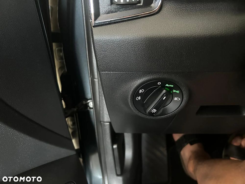 Skoda Karoq 1.0 TSI ACT Tour - 35